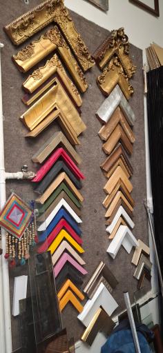 عکس قابسازی شیرزاد