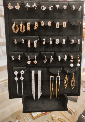 عکس گالری اکسسوری و بدلیجات شهزاد