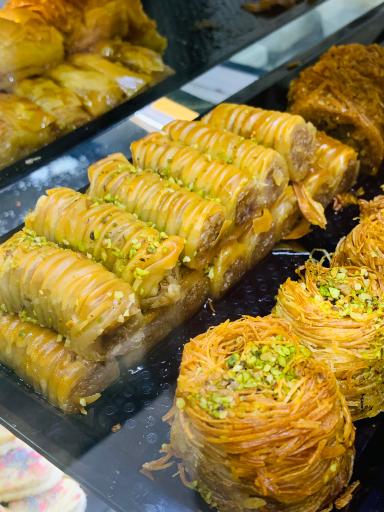 عکس شیرینی سرای داغ