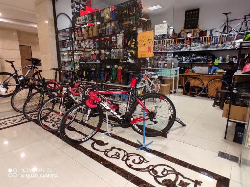 عکس فروشگاه بایک سنتر