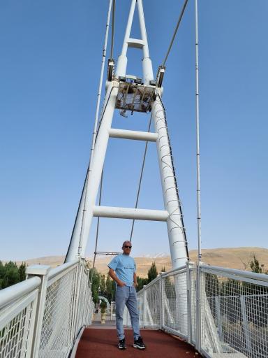 عکس پل معلق نیمه شیشه ای مشگین شهر