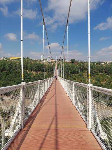 عکس پل معلق نیمه شیشه ای مشگین شهر