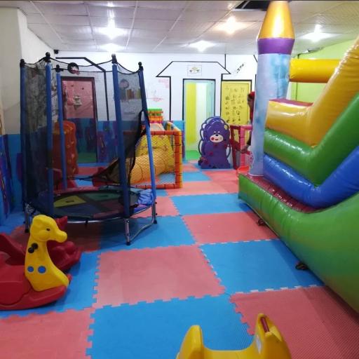 عکس مینی‌ پارک رنگین‌کمان