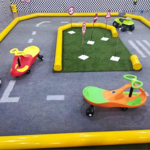 عکس مینی‌ پارک رنگین‌کمان