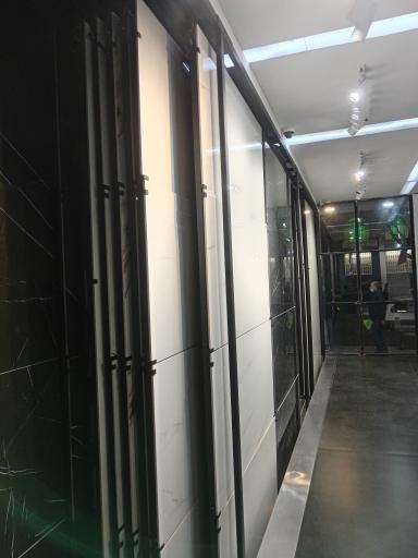 عکس فروشگاه سرامیک مهسرام و ریوان