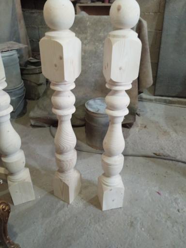 عکس رنگکاری چوب برادران گلی پور