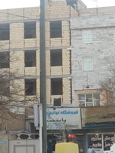 عکس لوازم یدکی پایتخت