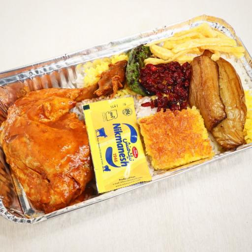 عکس تهیه غذای حامد (شعبه ۲)