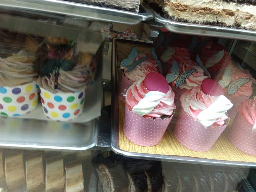 عکس شیرینی کاج