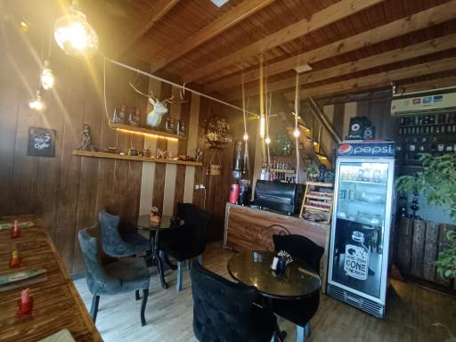 عکس کافه لئو