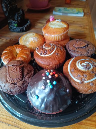 عکس کافه لئو