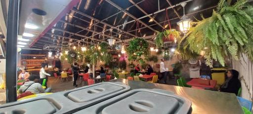 عکس بستنی و شیرینی آوازه شعبه 1