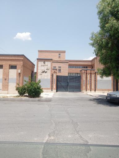 عکس دبیرستان ۲ آموزشگاه حافظ