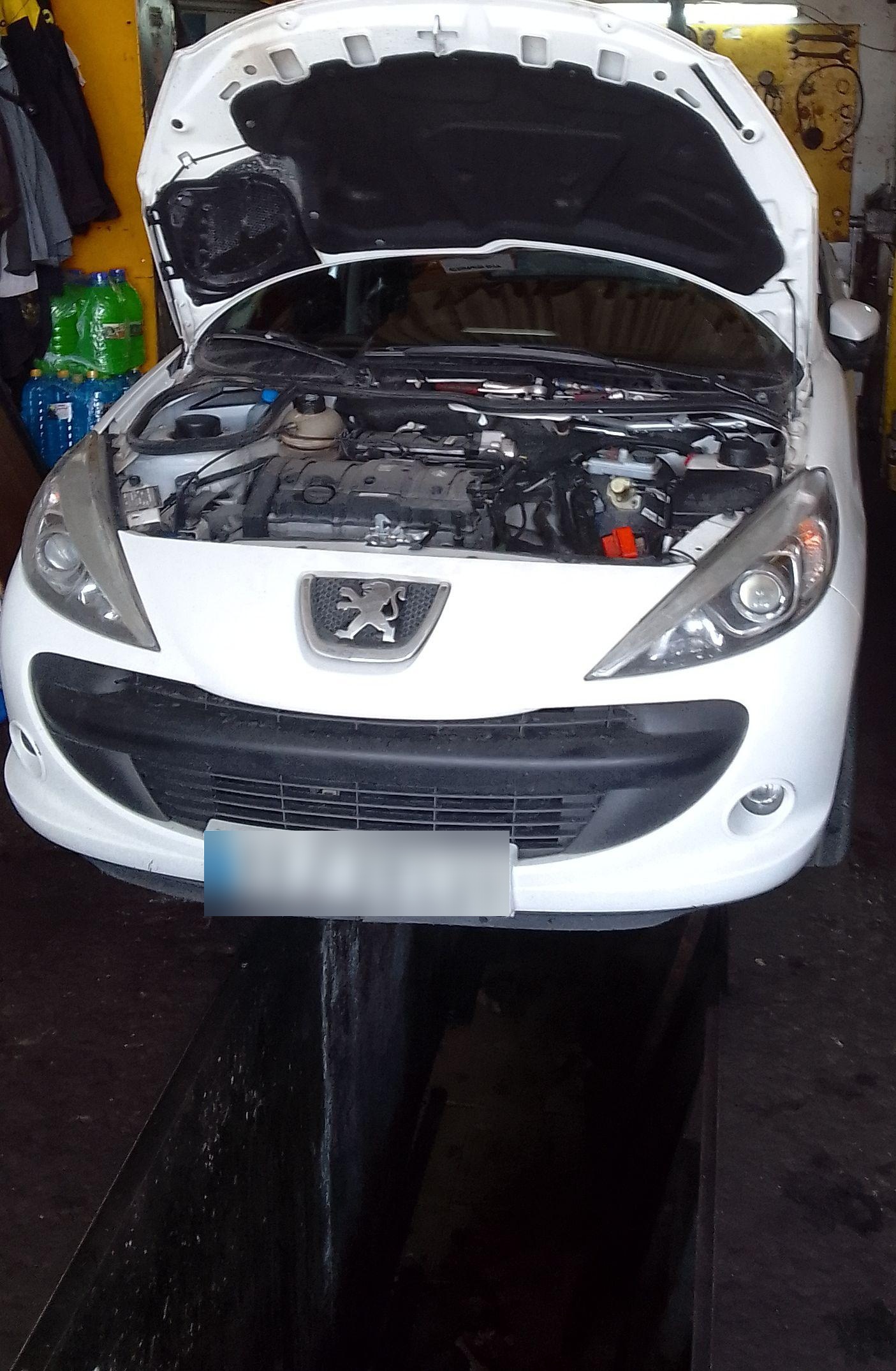 عکس تعمیرگاه تخصصی مدرن