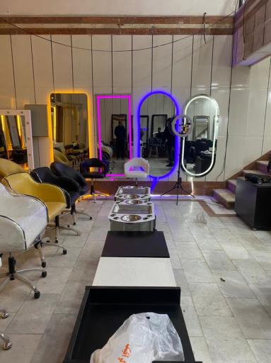 عکس تجهیزات آرایشگاهی هخامنش 