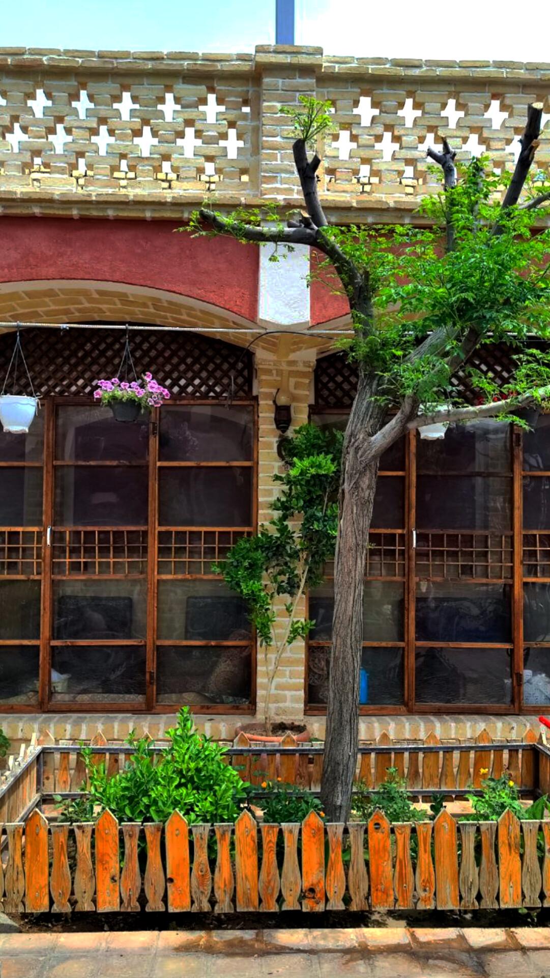 عکس سفره خانه سنتی میلاد 