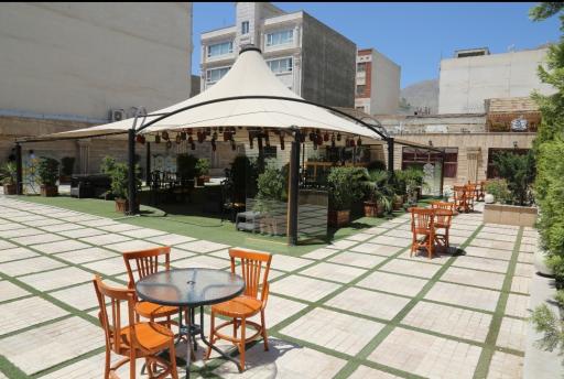 عکس سرای سنتی پاییز