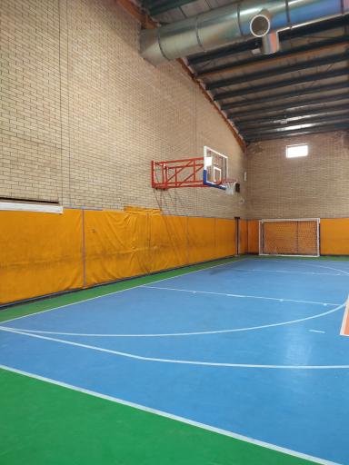 عکس سالن ورزشی عماد