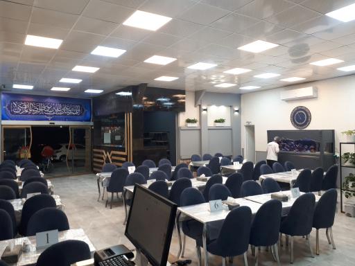 عکس رستوران جوجه طلایی