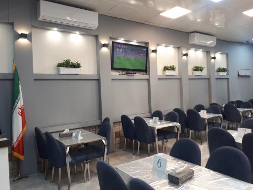 عکس رستوران جوجه طلایی