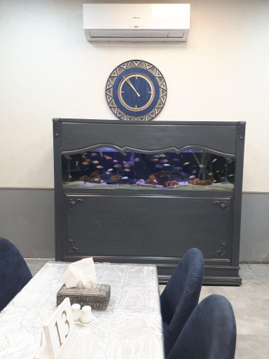 عکس رستوران جوجه طلایی