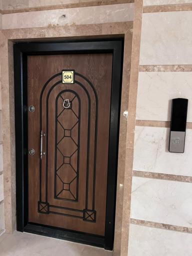 عکس سمیرا قهرمانی وکیل کاشان