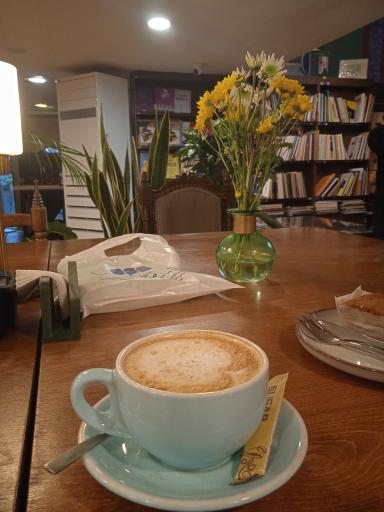 عکس شهر کتاب مرکزی