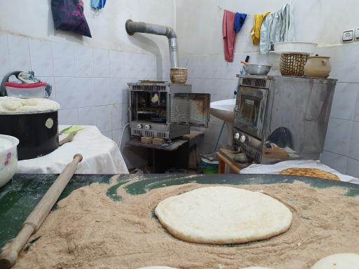 عکس نانوایی محلی نقوی
