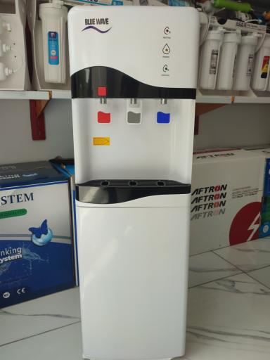 عکس فروشگاه تصفیه آب پویا