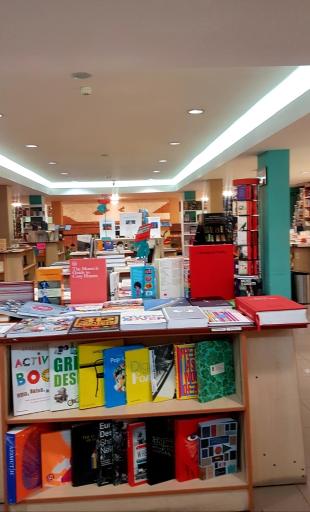 عکس شهر کتاب مرکزی