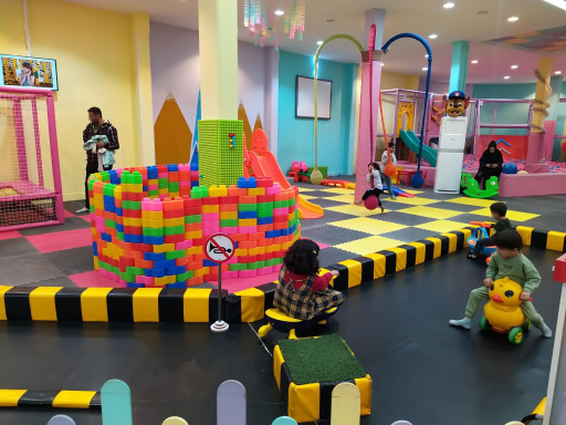 عکس خانه بازی بوم بوم