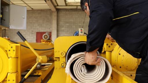 عکس قالیشویی علی