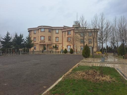 عکس تالار پذیرایی لاله