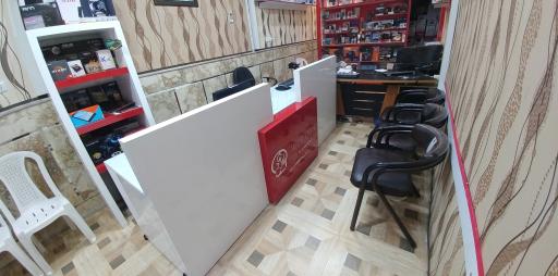 عکس کافی نت و کامپیوتر دیتا