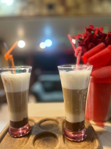 عکس سفره خانه سنتی عرشیا