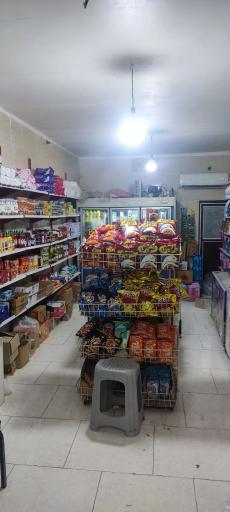 عکس سوپر مارکت حسن دایی