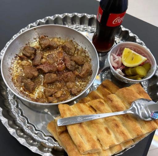 عکس کافه صبحانه چی