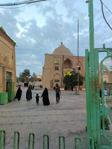 عکس امامزاده جعفر و محمد دامغان