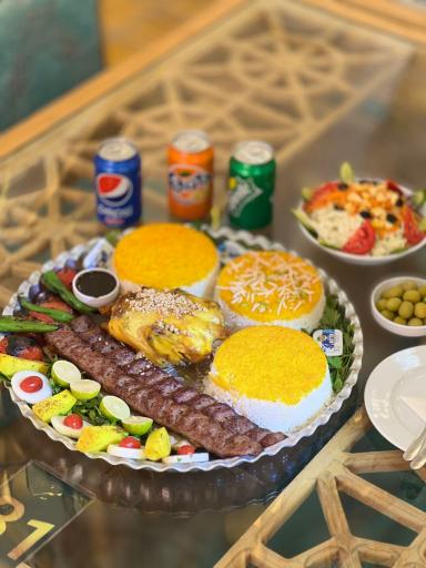 رستوران عمارت فخریه