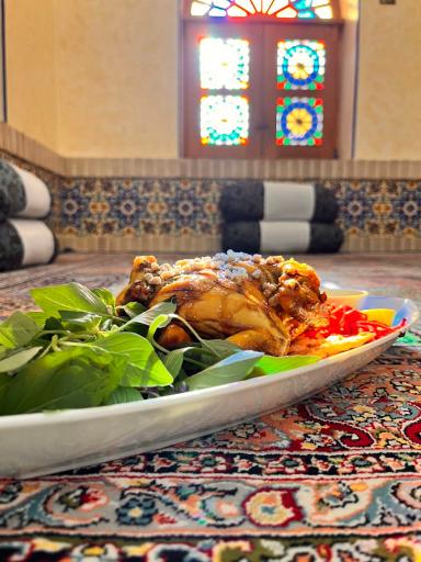 رستوران عمارت فخریه