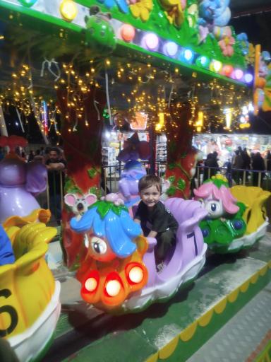 شهربازی ارم سبز