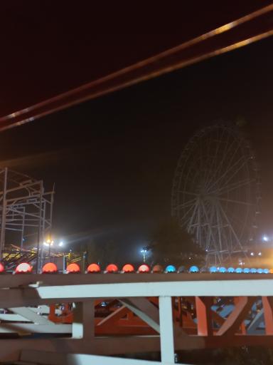 عکس شهربازی ارم سبز