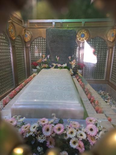 عکس امامزاده جعفر و محمد دامغان