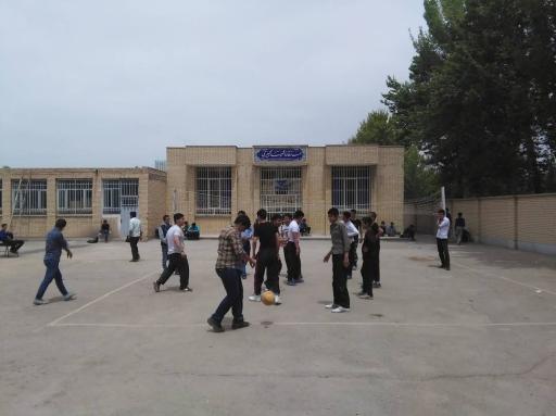 عکس دبیرستان دولتی پسرانه شهید کبیری