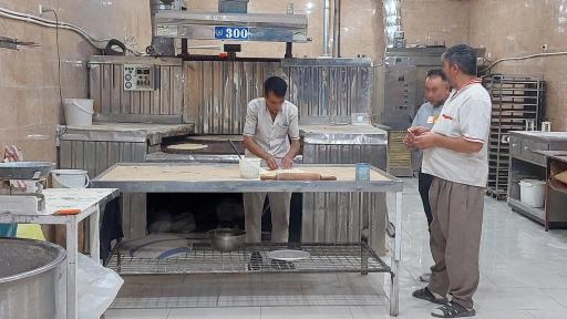 عکس نانوایی بربری و تافتون