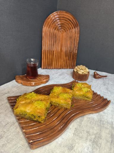 عکس کافه باقلوا نفیس