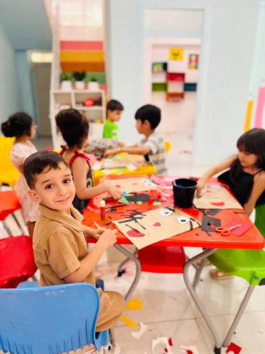 عکس آموزشگاه نقاشی تجسم خلاق