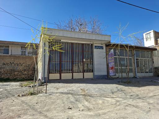 عکس تعمیر موتور سیکلت و تیلر اکبر پاشایی