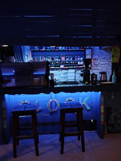 عکس کافه کلاک