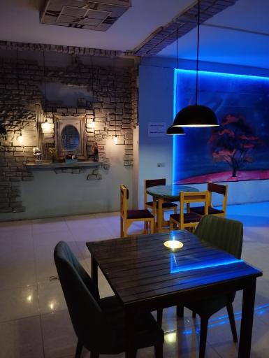 عکس کافه کلاک